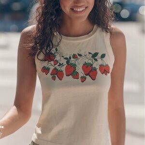 Letluv strawberry graphic thank . Like new